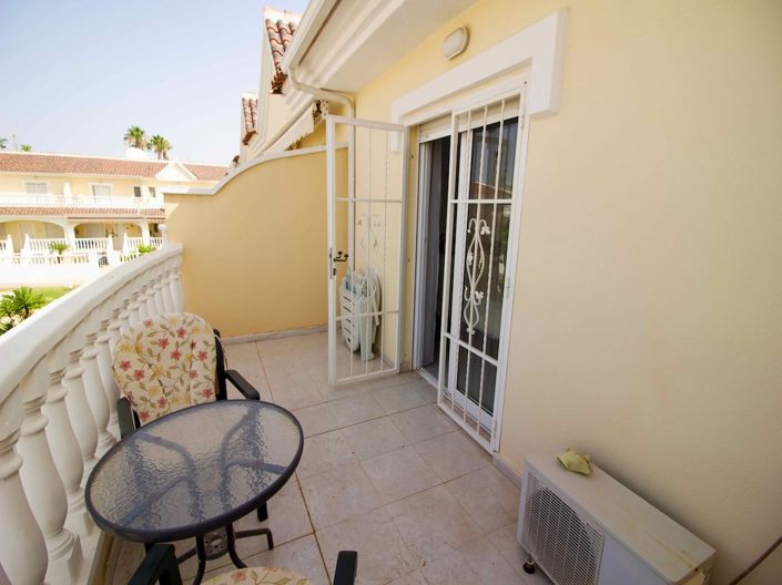 Image No.27-3 Bed Townhouse for sale