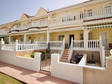 49686threebedroomlolastyletownhousewithpoolvi