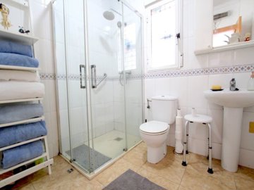 49692beautiful2bedroombungalowwith2bathroomsa