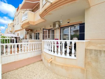 49703charming2bedroomgardenapartmentinciudadq