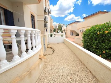 49703charming2bedroomgardenapartmentinciudadq