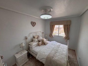 49704twobedroomgroundfloorapartmentinciudadqu