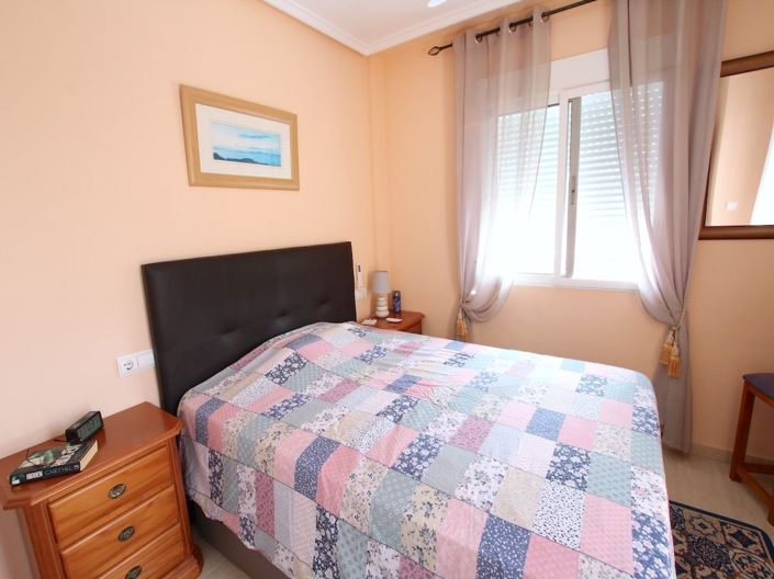 Image No.26-3 Bed Townhouse for sale