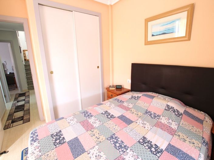 Image No.27-3 Bed Townhouse for sale