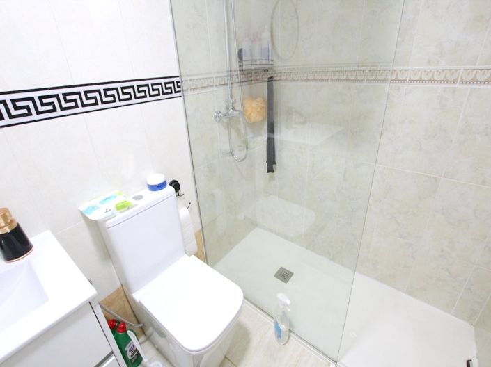 Image No.30-3 Bed Townhouse for sale