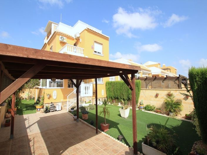 Image No.4-3 Bed Townhouse for sale