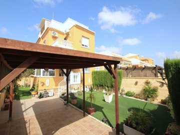 49705fabulous3bedroomfamilyhomewithalargegard