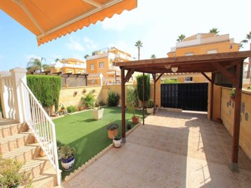 49705fabulous3bedroomfamilyhomewithalargegard
