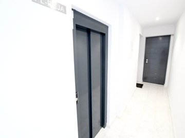 49711stylish2bedgroundfloorapartmentwithapriv
