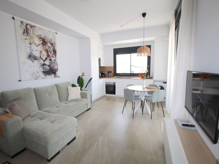 Image No.12-2 Bed Apartment for sale