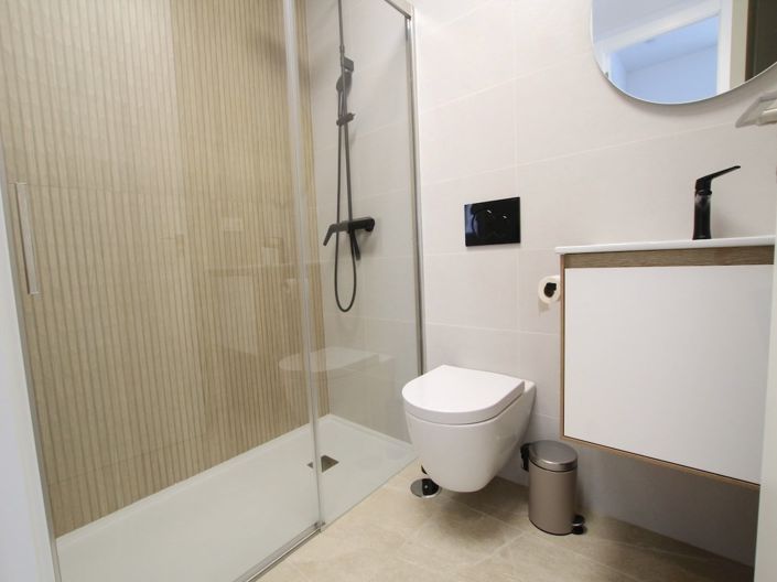 Image No.20-2 Bed Apartment for sale