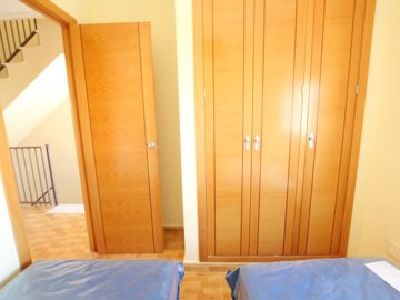 49713spaciousthreebedroomdonapepatownhousewit