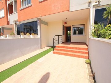 49713spaciousthreebedroomdonapepatownhousewit