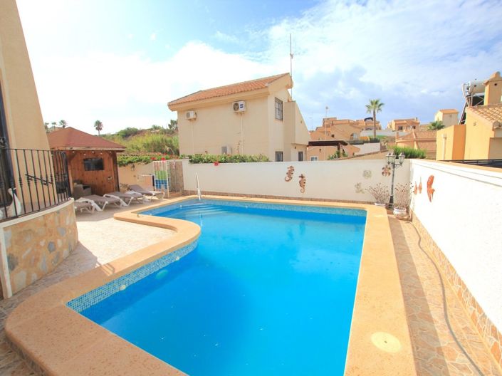 Image No.10-3 Bed Villa for sale