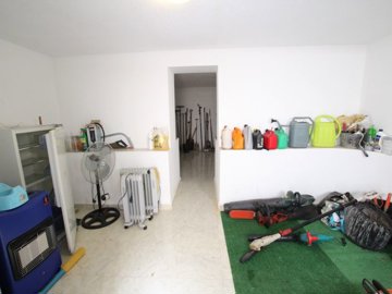 497213bedroomdetachedvillawithprivatepoolinre