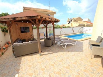 497213bedroomdetachedvillawithprivatepoolinre