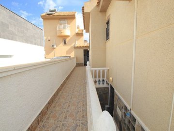 497213bedroomdetachedvillawithprivatepoolinre