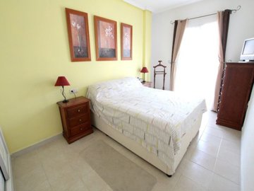497252bedsouthfacingtopfloorapartmentwithpriv