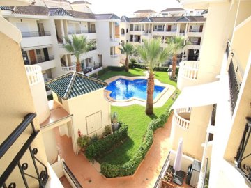 497252bedsouthfacingtopfloorapartmentwithpriv
