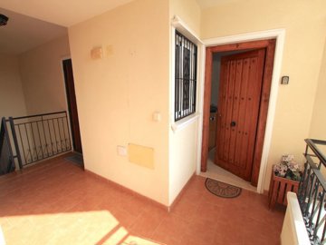 497252bedsouthfacingtopfloorapartmentwithpriv