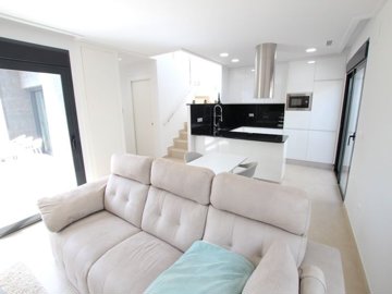 49727stunningsouthfacing3bedvillawithaheatedp