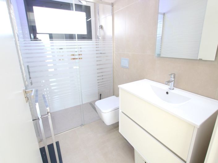 Image No.27-3 Bed Villa for sale