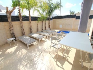 49727stunningsouthfacing3bedvillawithaheatedp