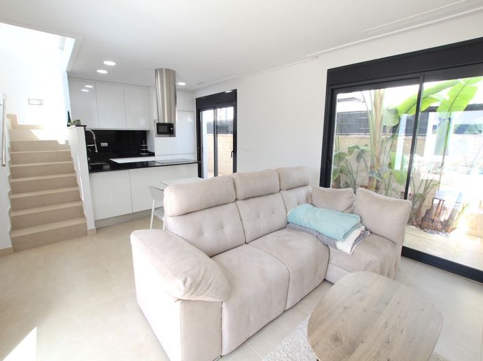 Image No.9-3 Bed Villa for sale