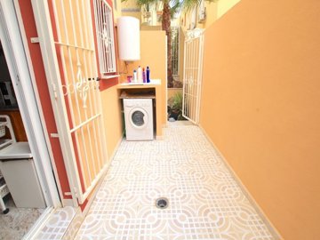 49729wonderfultwobedroomendtownhouseinlasfili