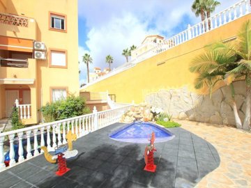 49729wonderfultwobedroomendtownhouseinlasfili