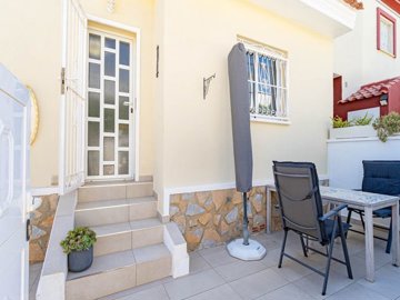 49733spacious3bedroomsemidetachedpropertyindo