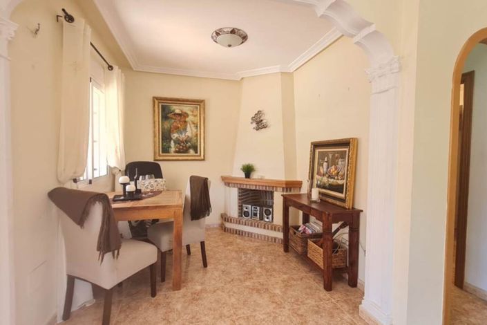 Image No.6-3 Bed Townhouse for sale