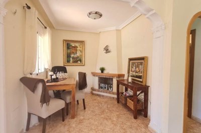 49739stylish3bedroomsemidetachedlocatedonaspa