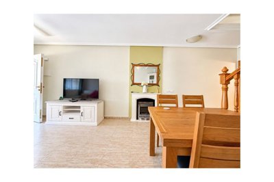 49742charmingtownhouseinthepeacefulvillageofd