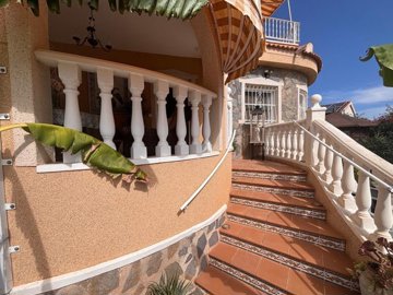 49748charmingdetachedvillawithaprivatepoollop