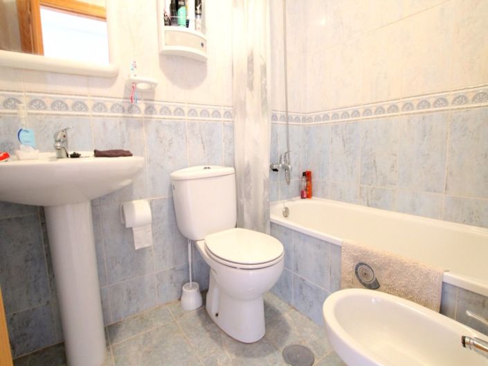 Image No.21-2 Bed Apartment for sale