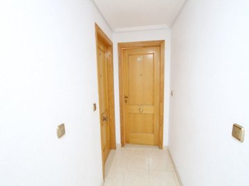 49752brightandspacioustwobedroomapartmentwith