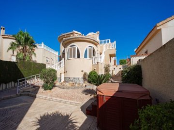 49744charmingdetached2bedvillawithsaltlakevie