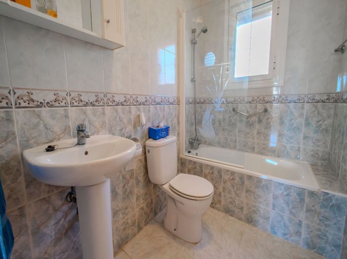 Image No.17-2 Bed Villa for sale
