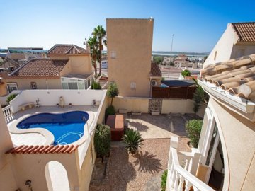 49744charmingdetached2bedvillawithsaltlakevie