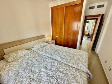 49747topfloor2bedroomapartmentwithprivatesola