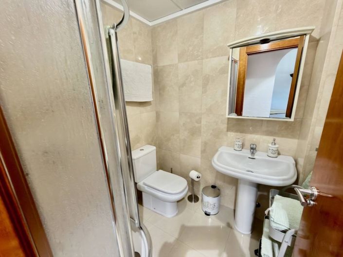Image No.12-2 Bed Apartment for sale