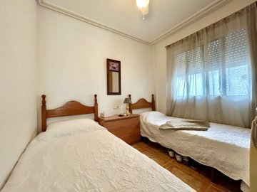 49750twobedroomgardenapartmentinlaregiacaboro