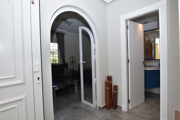 Image No.11-3 Bed Villa for sale