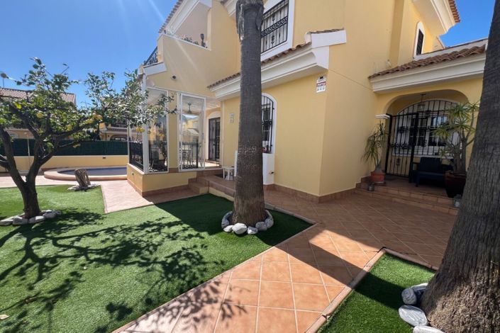 Image No.26-3 Bed Villa for sale