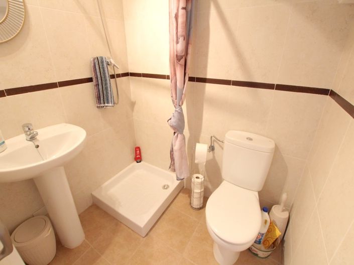 Image No.20-2 Bed Apartment for sale