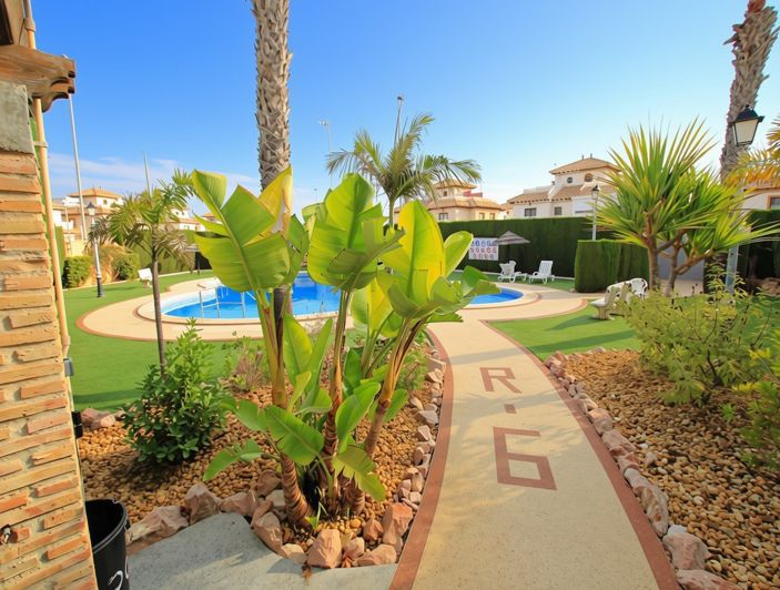 Image No.3-2 Bed Townhouse for sale