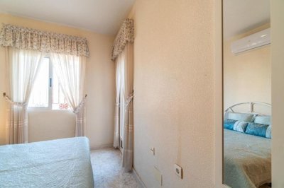 49756awellpresentedtownhousewith3bedsinplayaf