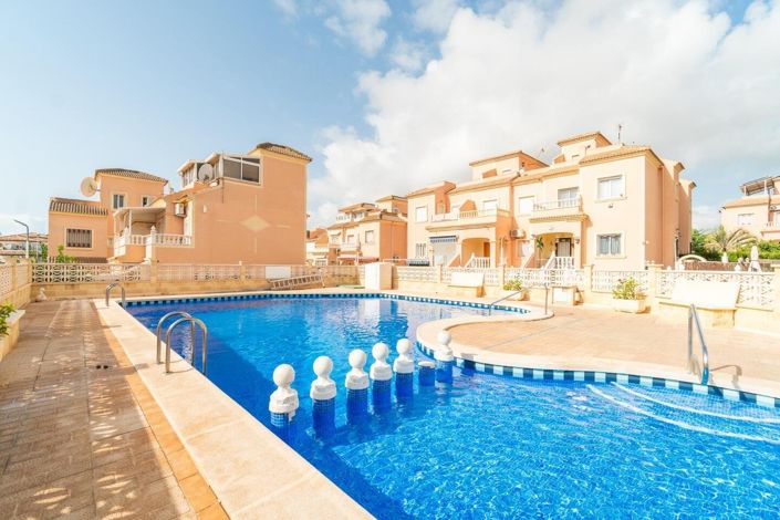 Image No.3-3 Bed Townhouse for sale