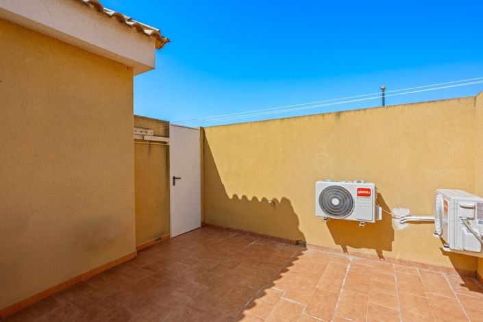 Image No.16-2 Bed Apartment for sale